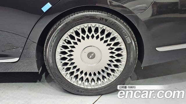 Genesis G90 Premium Luxury, 2019 все фото