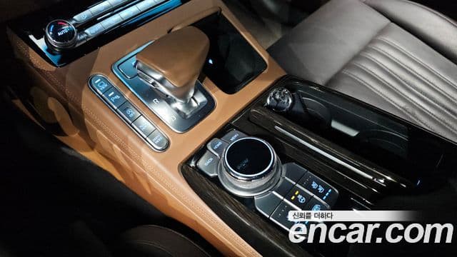 Genesis G90 Premium Luxury, 2019 9