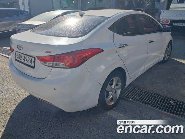 Hyundai Avante MD Luxury, 2013 4
