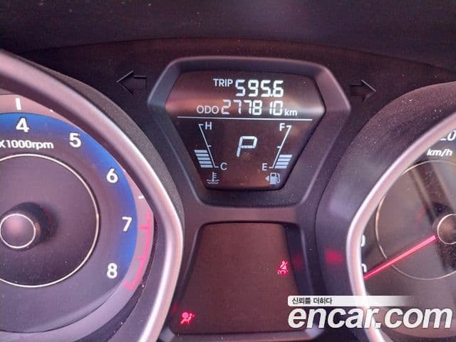 Hyundai Avante MD Luxury, 2013 9