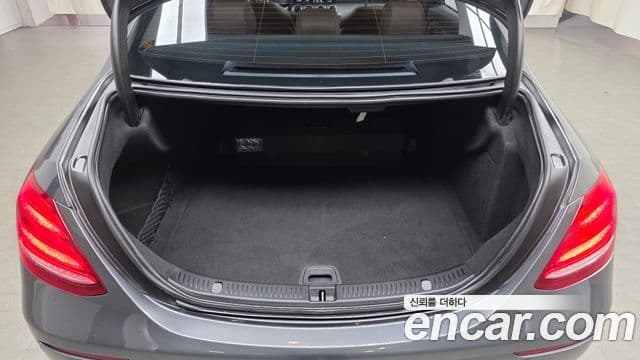 Mercedes-Benz E-класс W213 Avantgarde, 2018 20