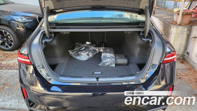 BMW i5 (G60) eDrive 40 M Sport, 2025 10