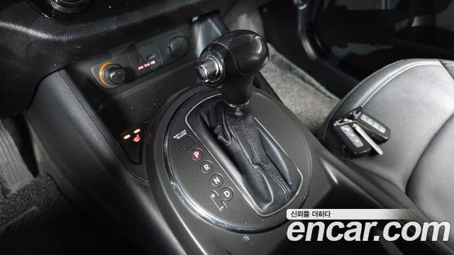 Kia Sportage R топовая версия, 2013 9