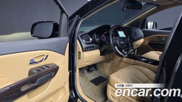 Kia All New Carnival President, 2018 10