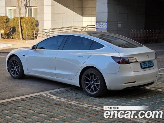 Tesla модель 3 Standard Range Plus RWD, 2020 2