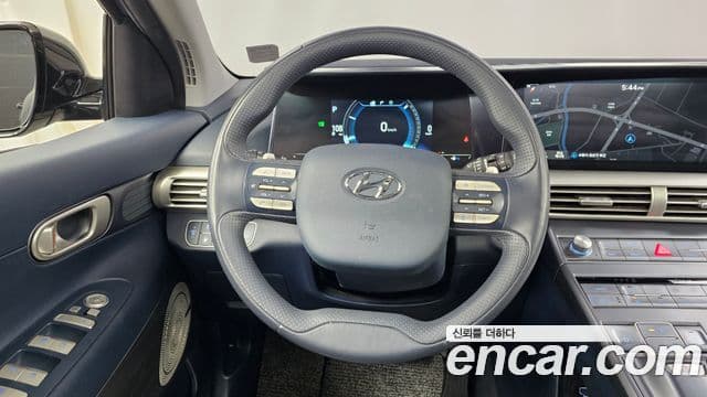 Hyundai NEXO Premium, 2019 13