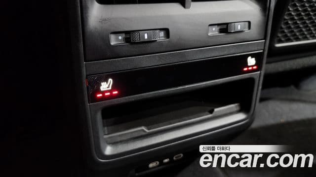 Porsche Macan EV 4S, 2025 18