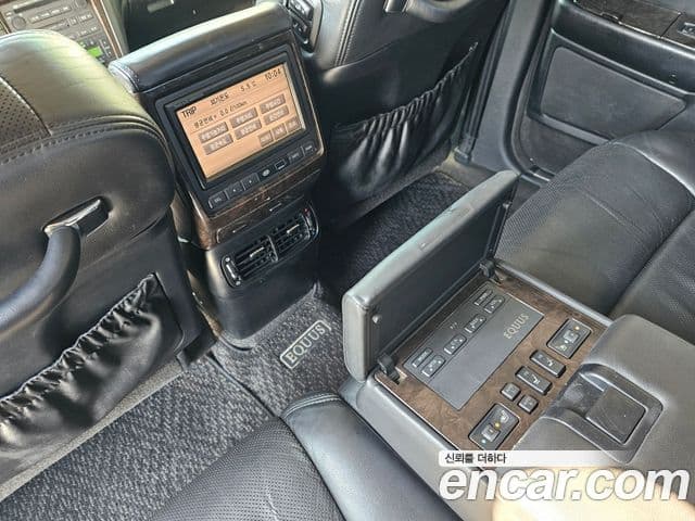 Hyundai Equus Premier VIP, 2006 18