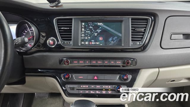 Kia All New Carnival Prestige, 2018 14