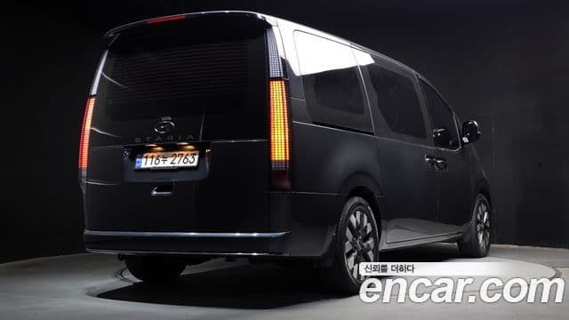 Hyundai Staria Prestige, 2023 2