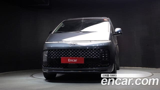 Hyundai Staria Prestige, 2023 3