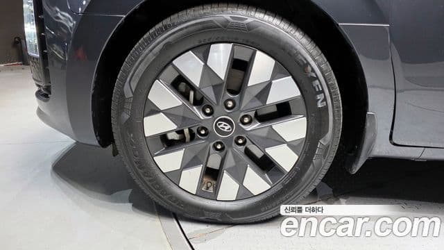 Hyundai Staria Prestige, 2023 все фото