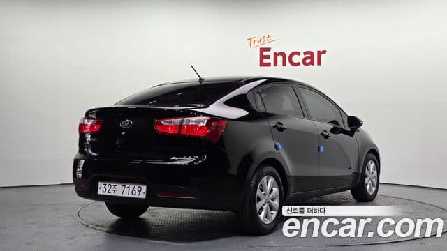 Kia All New Pride Deluxe, 2014 2