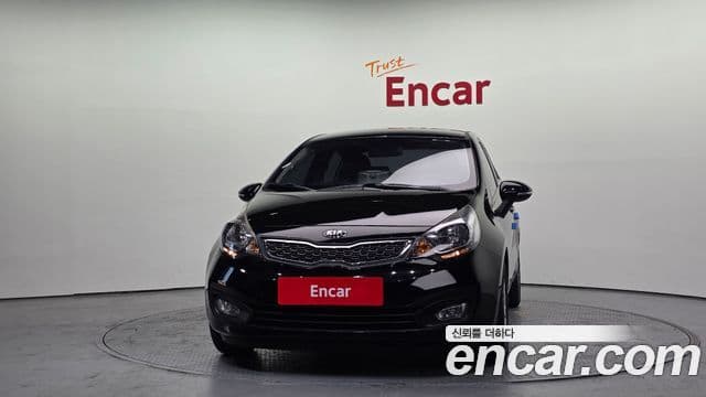 Kia All New Pride Deluxe, 2014 3