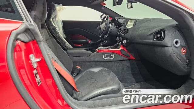 Aston Martin 밴티지 2세대 4.0 V8 купе, 2019 11