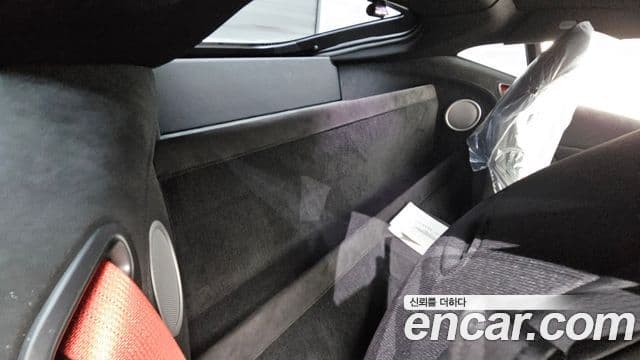 Aston Martin 밴티지 2세대 4.0 V8 купе, 2019 12