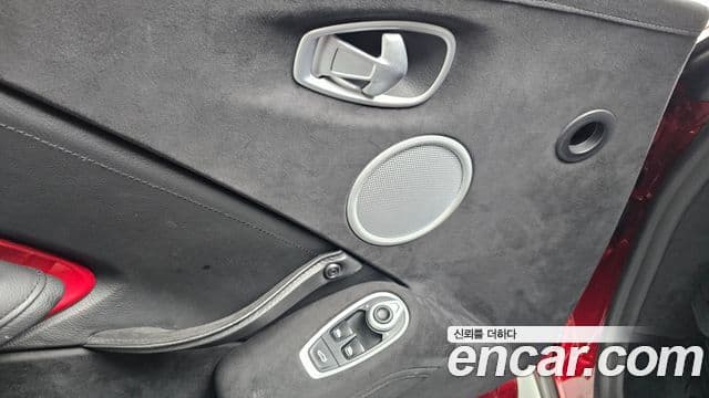 Aston Martin 밴티지 2세대 4.0 V8 купе, 2019 18