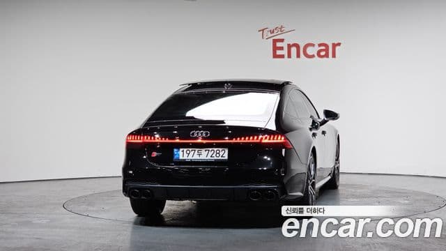 Audi S7 (4K), 2022 4