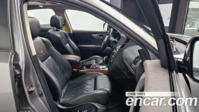 Infiniti FX50 S51, 2010 10