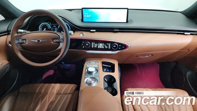 Genesis GV70, 2023 7