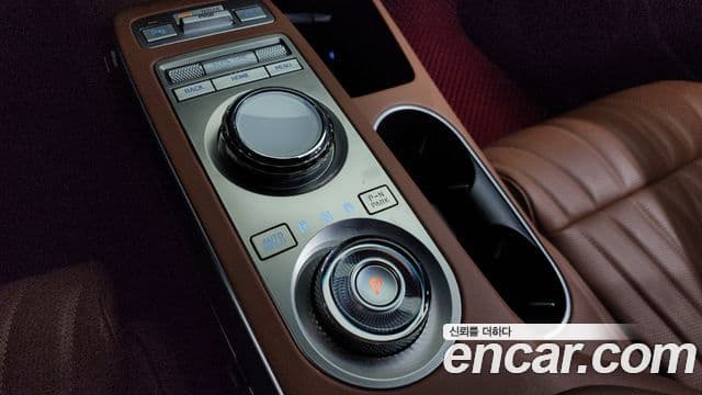 Genesis GV70, 2023 9