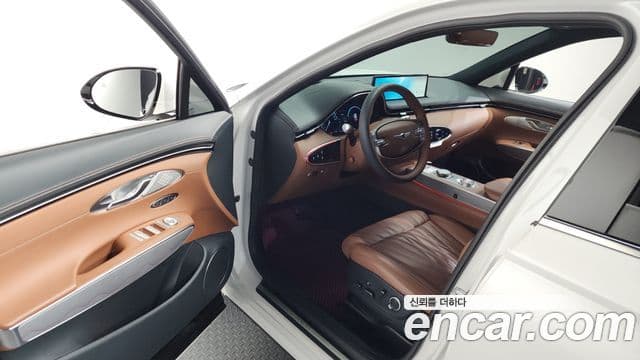 Genesis GV70, 2023 10