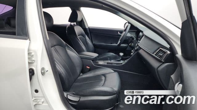 Kia K5 2세대 Deluxe, 2016 11