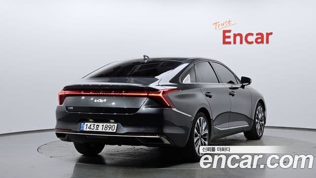 Kia K8 Noblesse, 2022 2