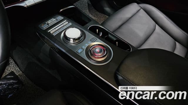 Genesis GV70, 2023 9