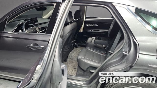 Genesis GV70, 2023 13