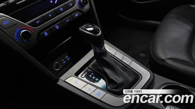 Hyundai Avante AD Special, 2016 9