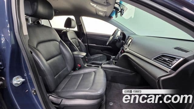 Hyundai Avante AD Special, 2016 10