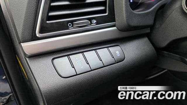 Hyundai Avante AD Special, 2016 13