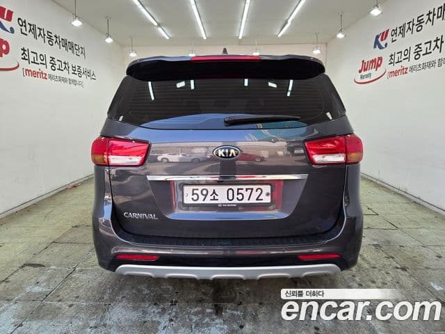 Kia All New Carnival Prestige, 2016 2
