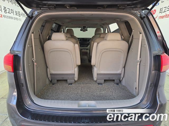 Kia All New Carnival Prestige, 2016 10