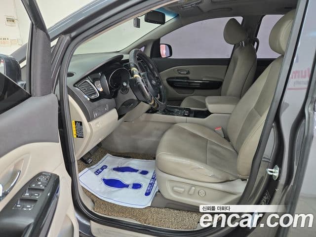 Kia All New Carnival Prestige, 2016 11
