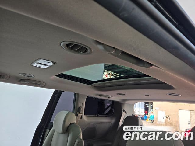 Kia All New Carnival Prestige, 2016 16