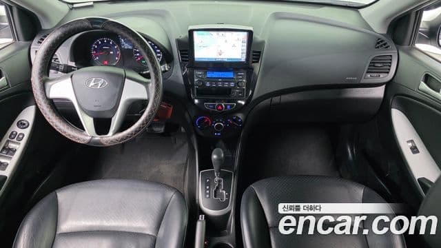 Hyundai Accent(новый кузов / новое поколение) Luxury, 2012 7