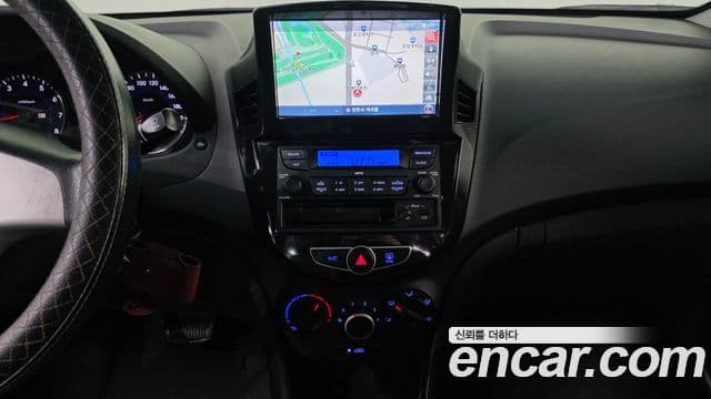 Hyundai Accent(новый кузов / новое поколение) Luxury, 2012 14