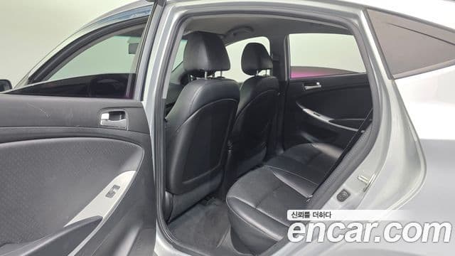 Hyundai Accent(новый кузов / новое поколение) Luxury, 2012 17
