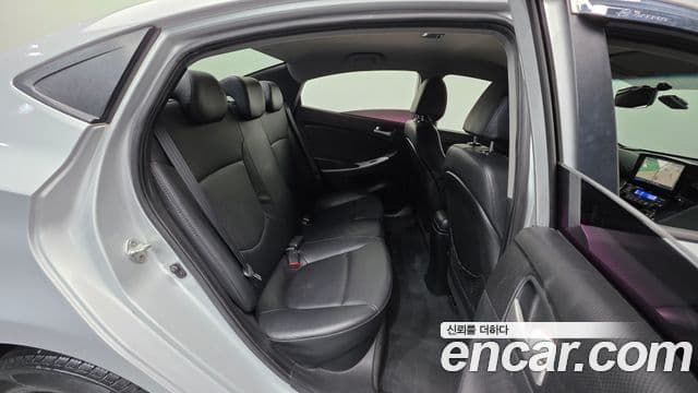 Hyundai Accent(новый кузов / новое поколение) Luxury, 2012 18