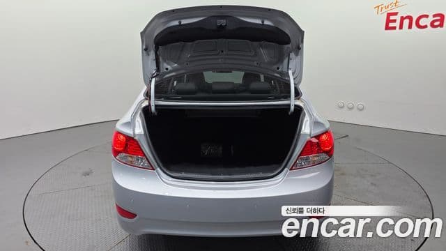 Hyundai Accent(новый кузов / новое поколение) Luxury, 2012 20