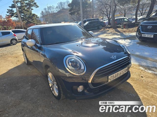 Mini Cooper 클럽맨 2세대, 2019 3