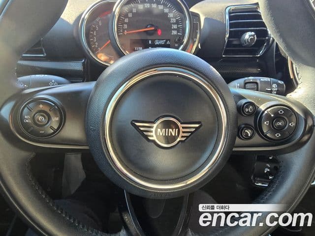 Mini Cooper 클럽맨 2세대, 2019 19