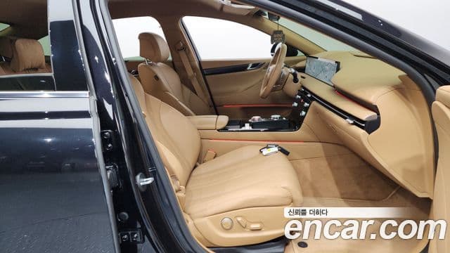 Genesis G80 (RG3) бензин 2.5 турбо AWD, 2025 11
