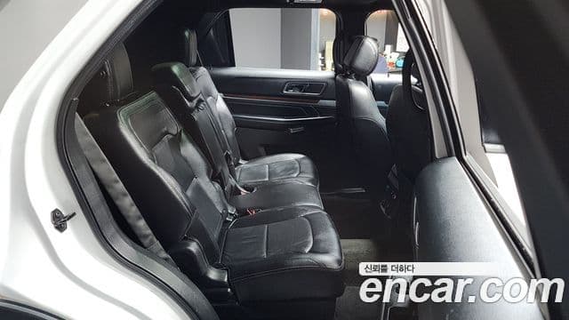 Ford Explorer 5세대, 2016 12