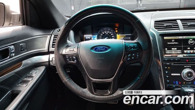 Ford Explorer 5세대, 2016 13