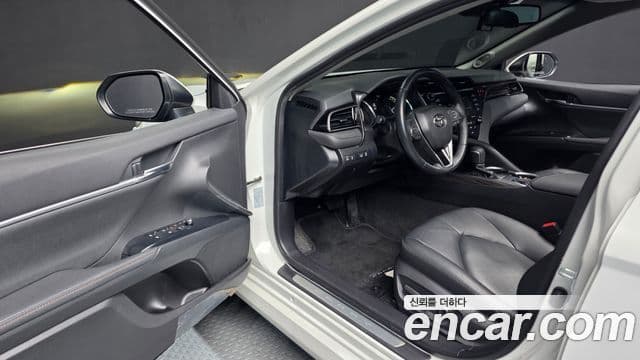 Toyota 캠리 (XV70), 2019 10