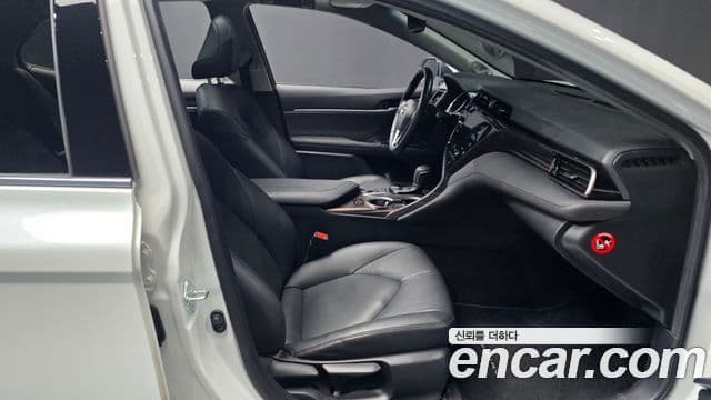 Toyota 캠리 (XV70), 2019 11