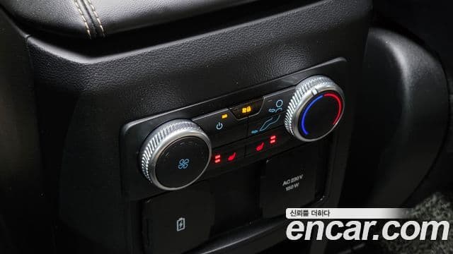 Ford Explorer 6세대 2.3 Limited 4WD, 2020 19